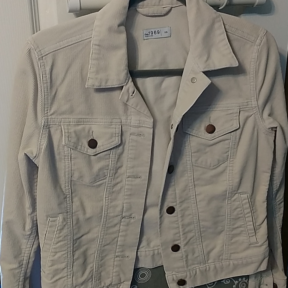 Gap Cordoroy jacket